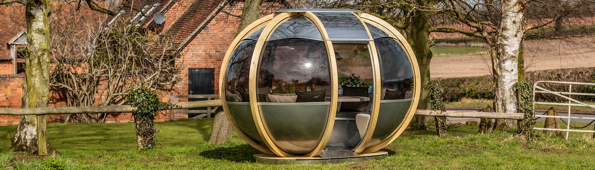 Ornate Garden's Ovalhouse Garden Pod