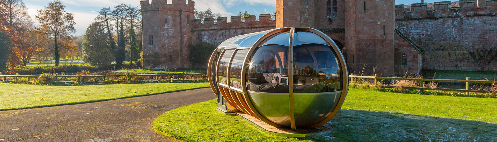 Ovalhouse Bar Garden Pod